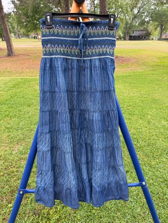 Angie NWT Strapless Denim Maxi Dress Skirt Convertible Smocked Boho Y2K Size S - Picture 1 of 7